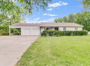 9900 E 81st Ter, Raytown, MO 64138