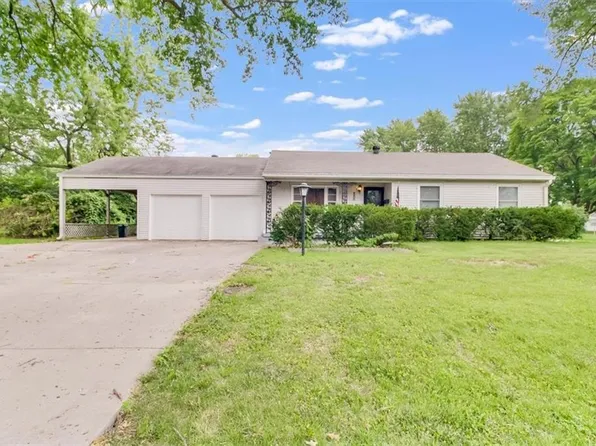 9900 E 81st Ter, Raytown, MO 64138