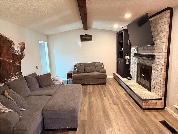 3rd image of 801 Mabel C Fry Blvd