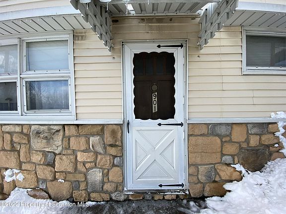 3rd image of 901-903 Price St