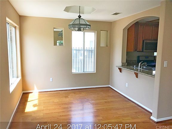 5th image of 14627 Gledhill St APT 15