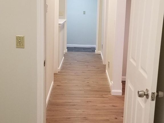 4th image of 114 Eldridge Ave