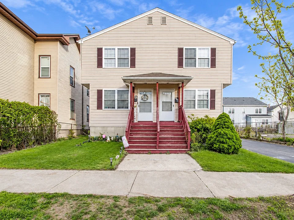 51-53 Winthrop St #R