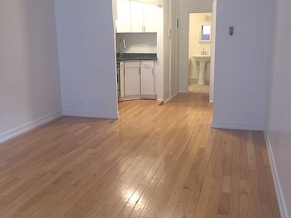 3rd image of 166 E 82nd St #D4