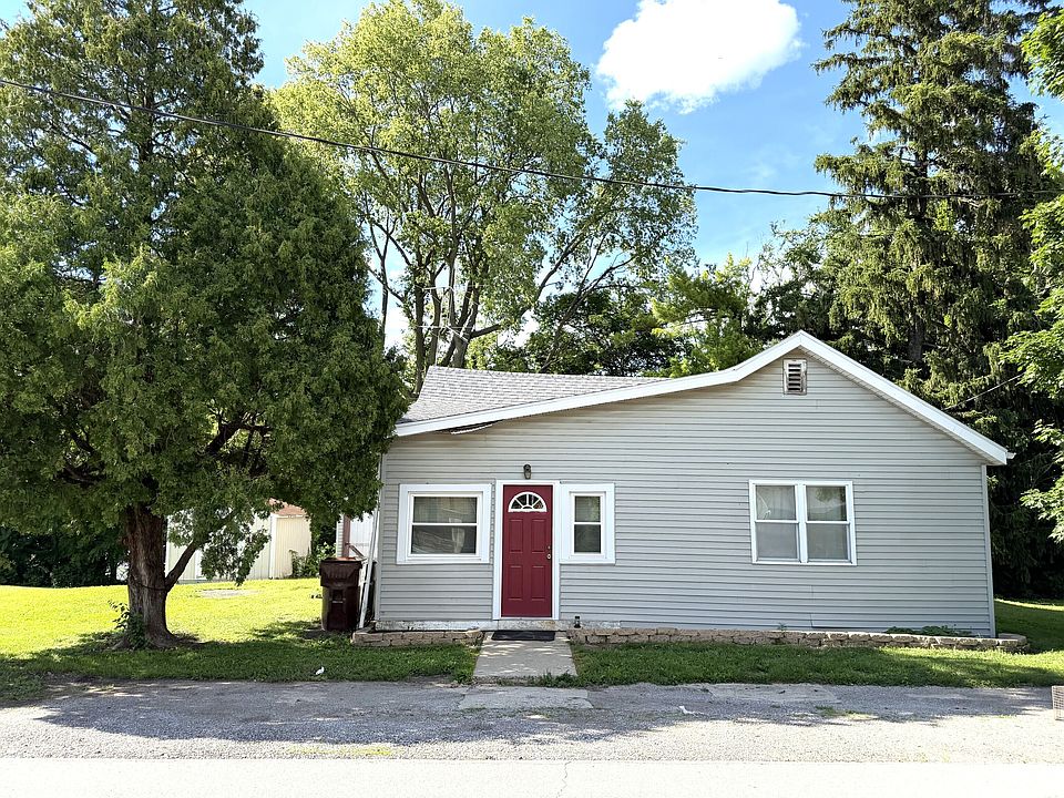 1st image of 114 E Green St