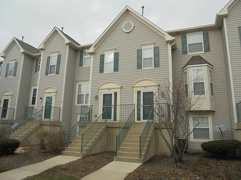 1847 Grandview Pl — Photo 39