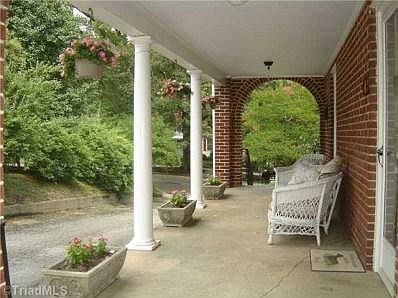 3rd image of 406 Mayflower Dr