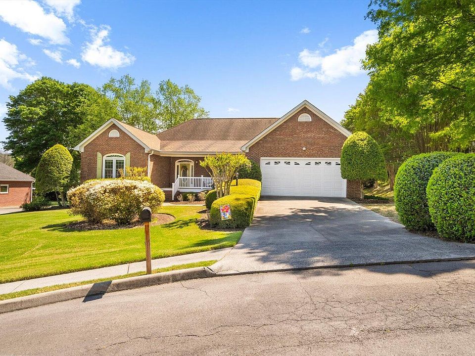 1st image of 409 Amanda Way