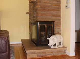 2442 Aglen St, Roseville, MN 55113