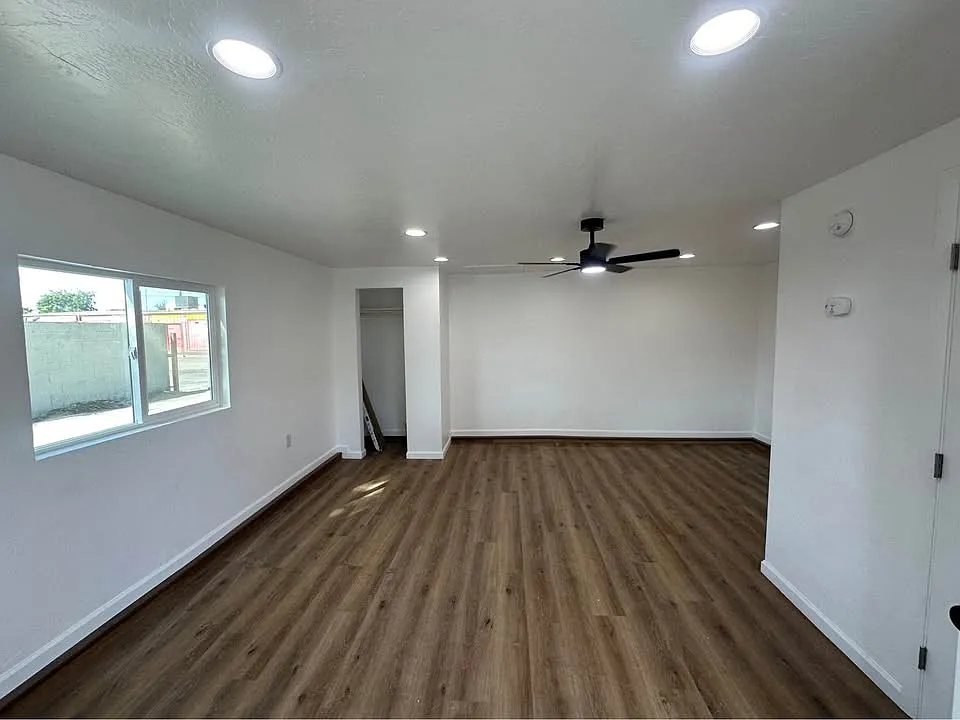 2 bed, 950 sqft, $1,525 — Photo 4