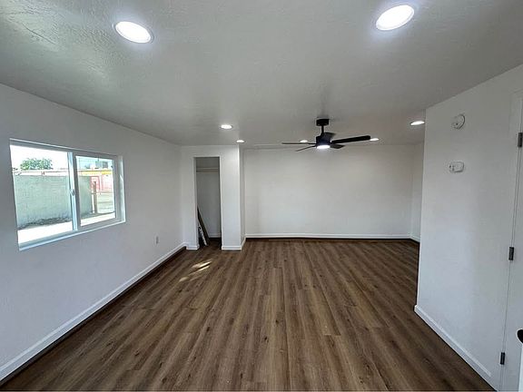 4th image of 245 S I St #1/2