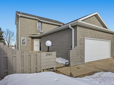 1341 E Rose Creek Pkwy S #8, Fargo, ND, 58104
