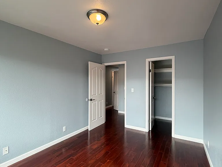 426 Wyandotte Ave — Photo 12