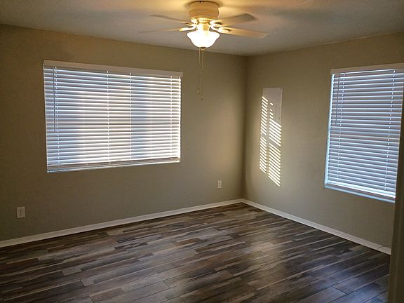 4th image of 327 W Broom Dr