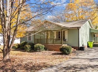 111 Sharon Dr, Lexington, NC 27292