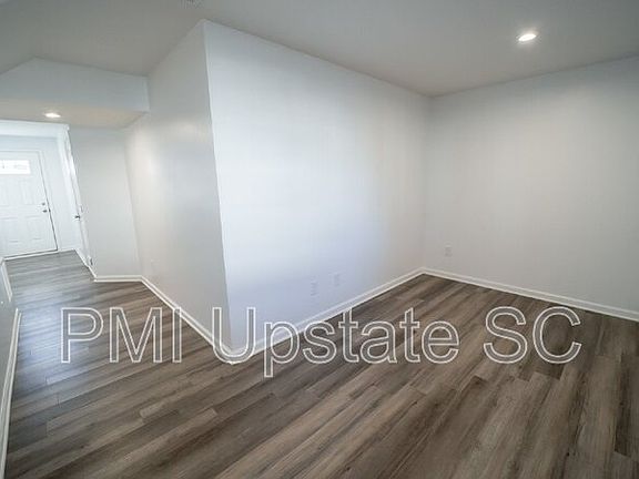 4th image of 226 Coldwater Creek Ct