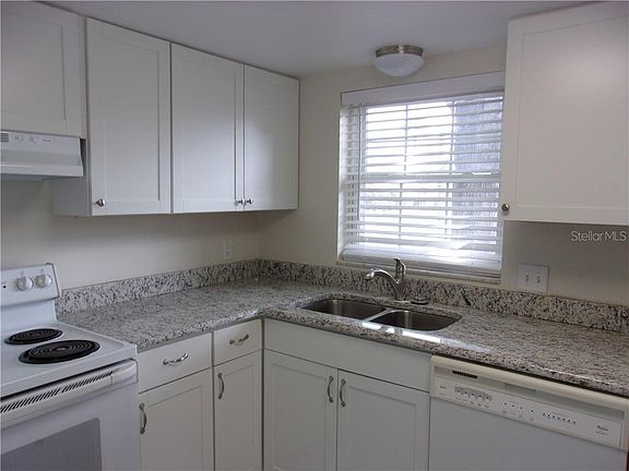4th image of 8475 13th St N APT A
