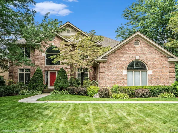 29853 Stanhurst Rd, Farmington Hills, MI 48331