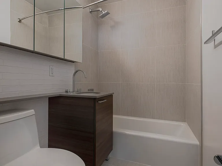 429 E 52nd St #21F — Photo 7