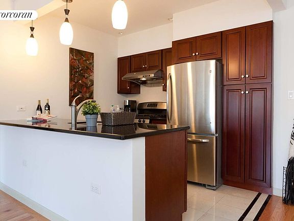 5th image of 1635 Lexington Ave APT 5C