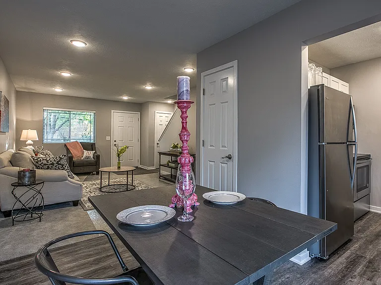 Harrisville Townhomes — Photo 26