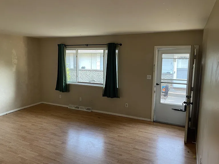 601 N Bryan Ave #1 — Photo 4