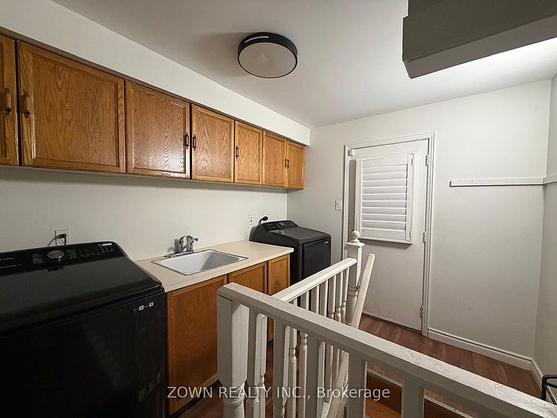 Brampton House for rent - 3 Bedrooms — photo 4