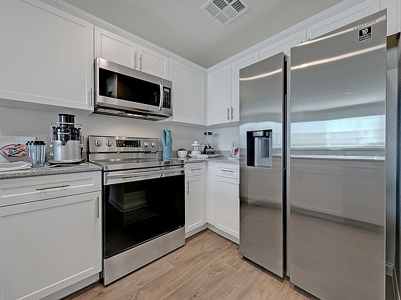 3rd image of 6831 Beautiful Belle St #Pspx1l