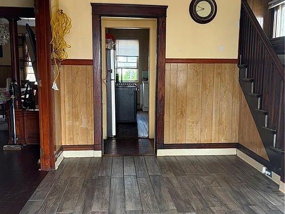 5th image of 149 Porter St