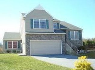 70 Baron Cir, Manheim, PA