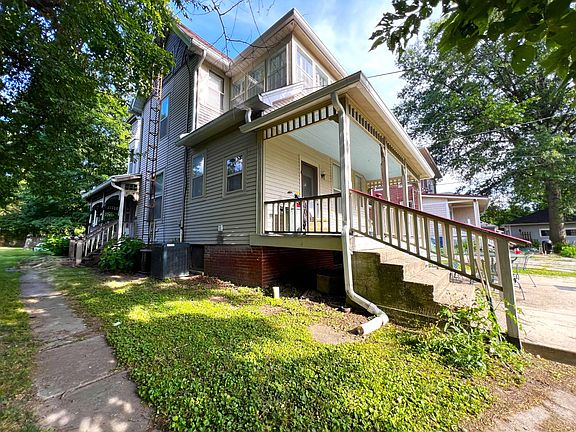 3rd image of 407 S Elliott St