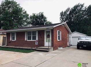 831 N 56th St, Lincoln, NE 68504