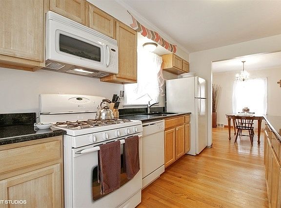 4th image of 5365 W Kimball Pl