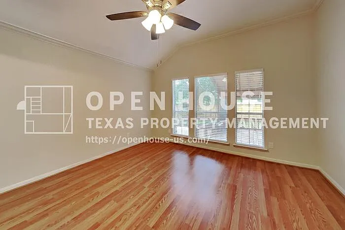 175 Merryweather Pl — Photo 9