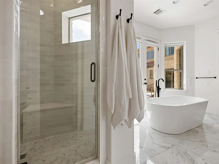 64 Tiburon Dr — Photo 29