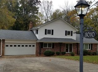 3010 Club Dr, Gastonia, NC 28054