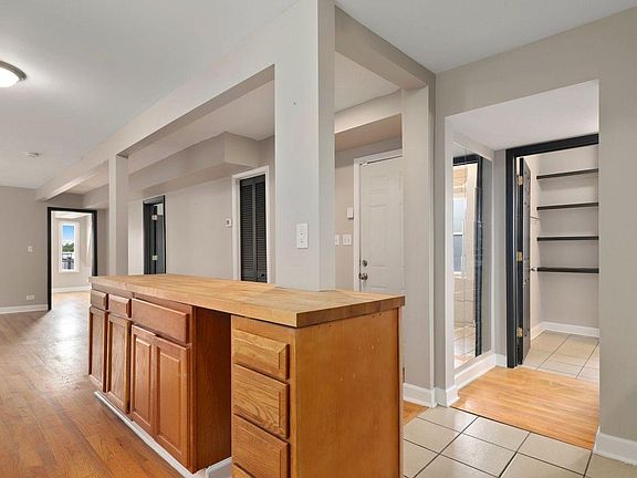 3rd image of 3537 W Jackson Blvd APT 3