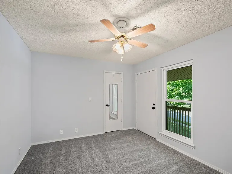 2801 S Juniper Ave #128 — Photo 9