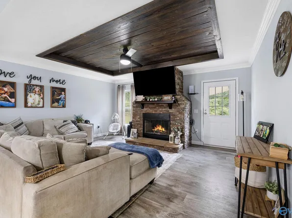 363 Bean Dr, Union Grove, AL 35175