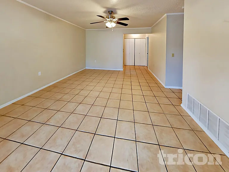 5815 Brambletree St — Photo 3