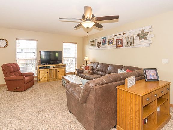 4th image of 4712 Loren Dr