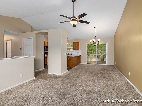 5th image of 1441 Manorwood Dr SE