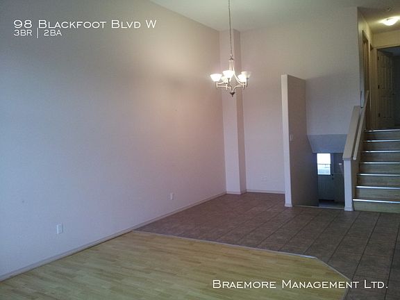 3rd image of 98 Blackfoot Blvd W