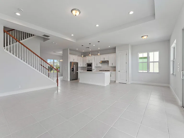 12550 Nautilus Cir — Photo 16
