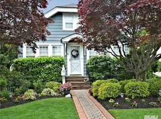 24 Somerset Ave, East Islip, NY 11730