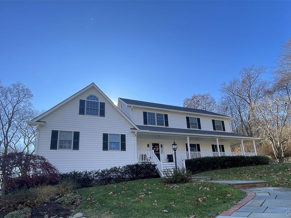 1st image of 14 Adams Farm Road