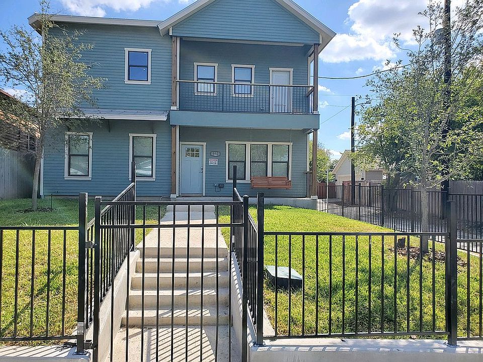 1st image of 912 Dawson St