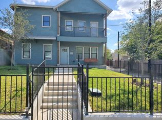 912 Dawson St, San Antonio, TX 78202