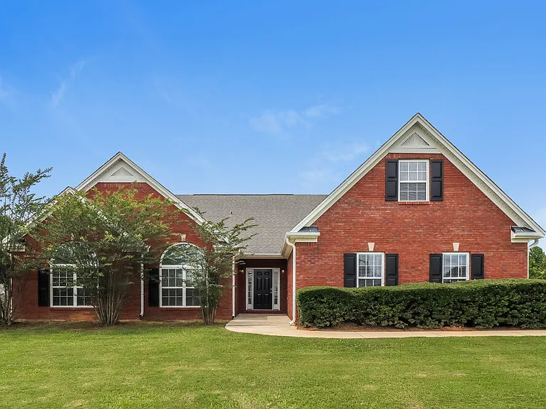 203 Olde Lexington Pass — Photo 1