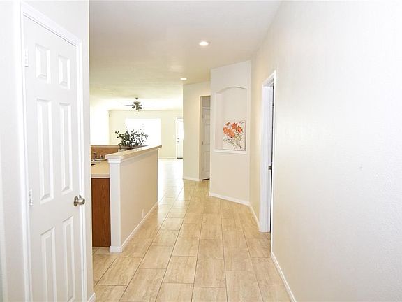 4th image of 4717 Foster Hill Ct